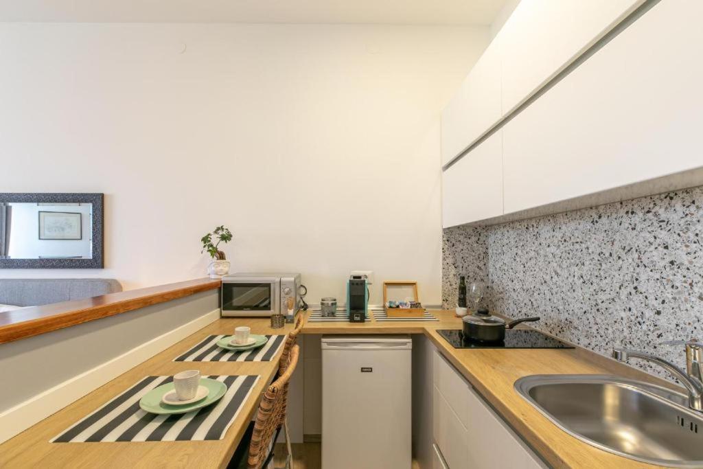 Polai Boutique Apartments With Free Parking Экстерьер фото