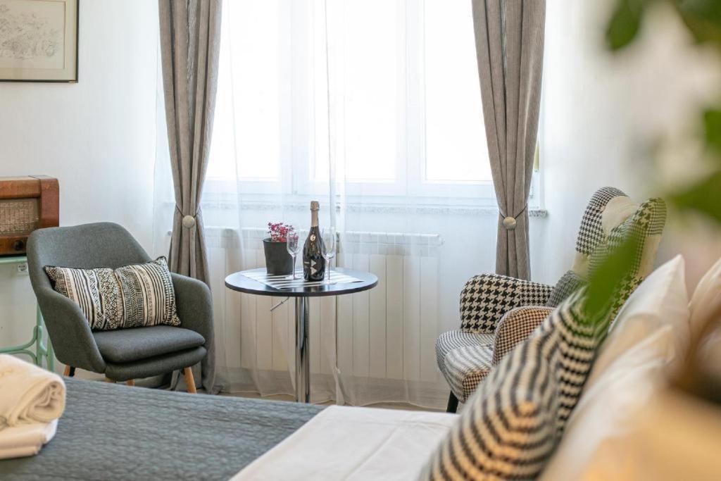 Polai Boutique Apartments With Free Parking Экстерьер фото