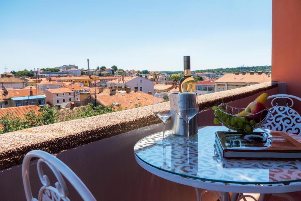 Polai Boutique Apartments With Free Parking Экстерьер фото
