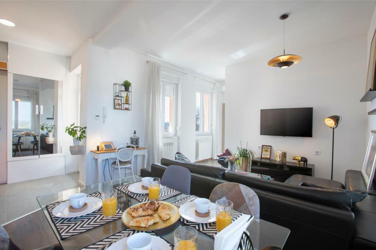 Polai Boutique Apartments With Free Parking Экстерьер фото